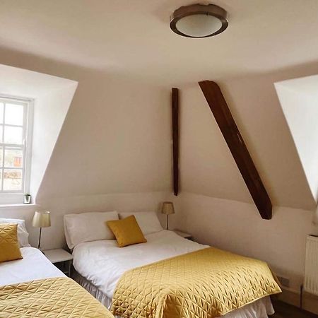 4 Bed Loft Apartment Overlooking Historic Town Троубридж Экстерьер фото